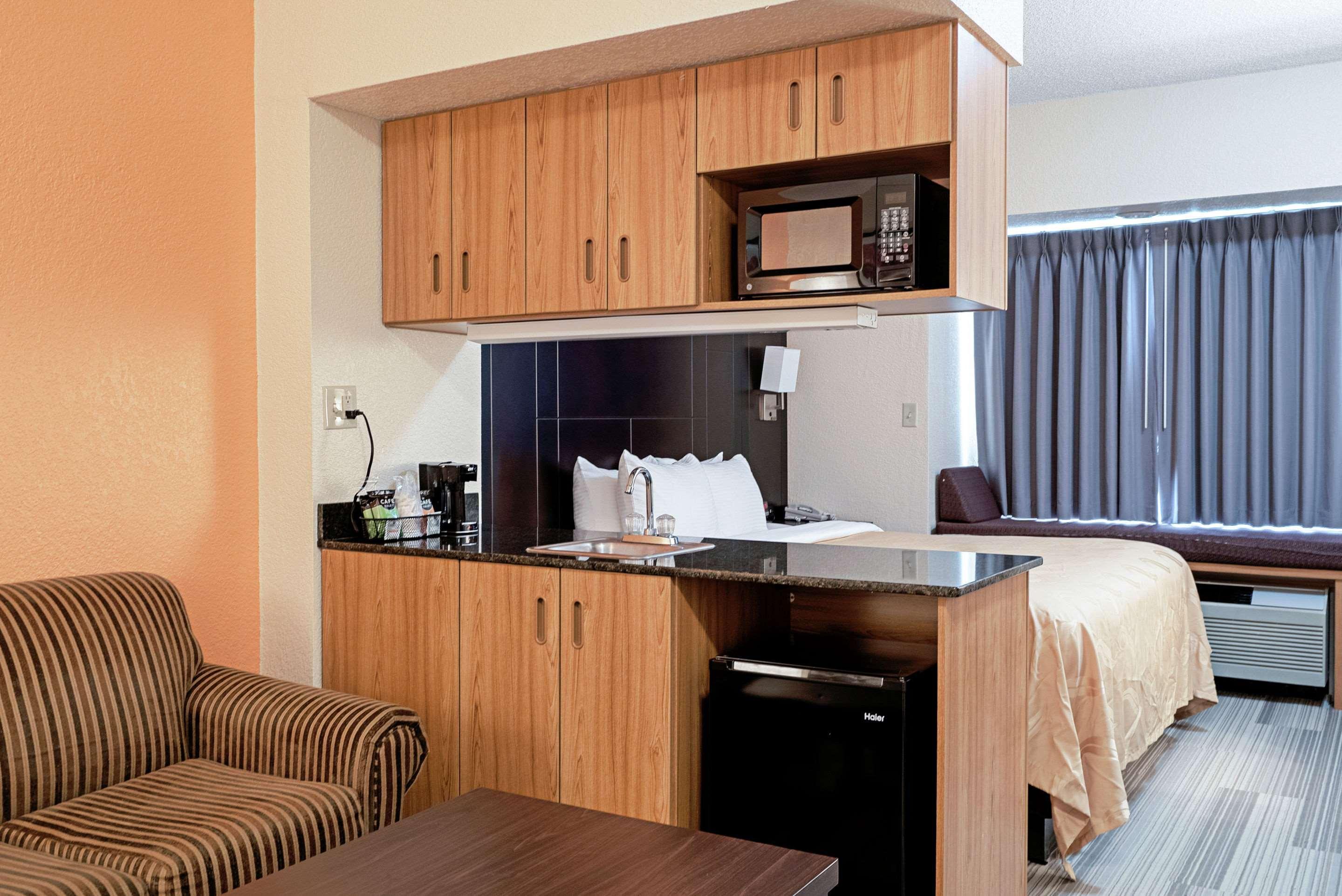 Quality Inn & Suites Robbinsville Εξωτερικό φωτογραφία