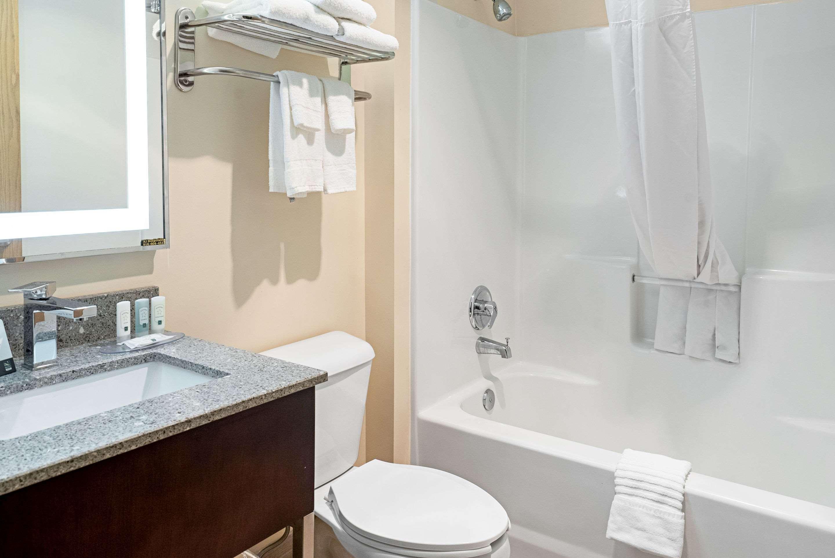 Quality Inn & Suites Robbinsville Εξωτερικό φωτογραφία
