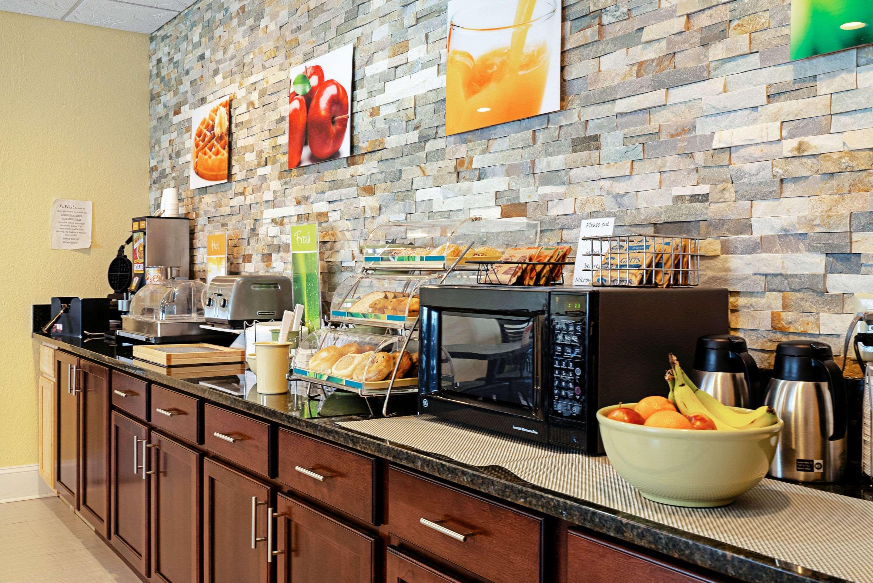 Quality Inn & Suites Robbinsville Εξωτερικό φωτογραφία