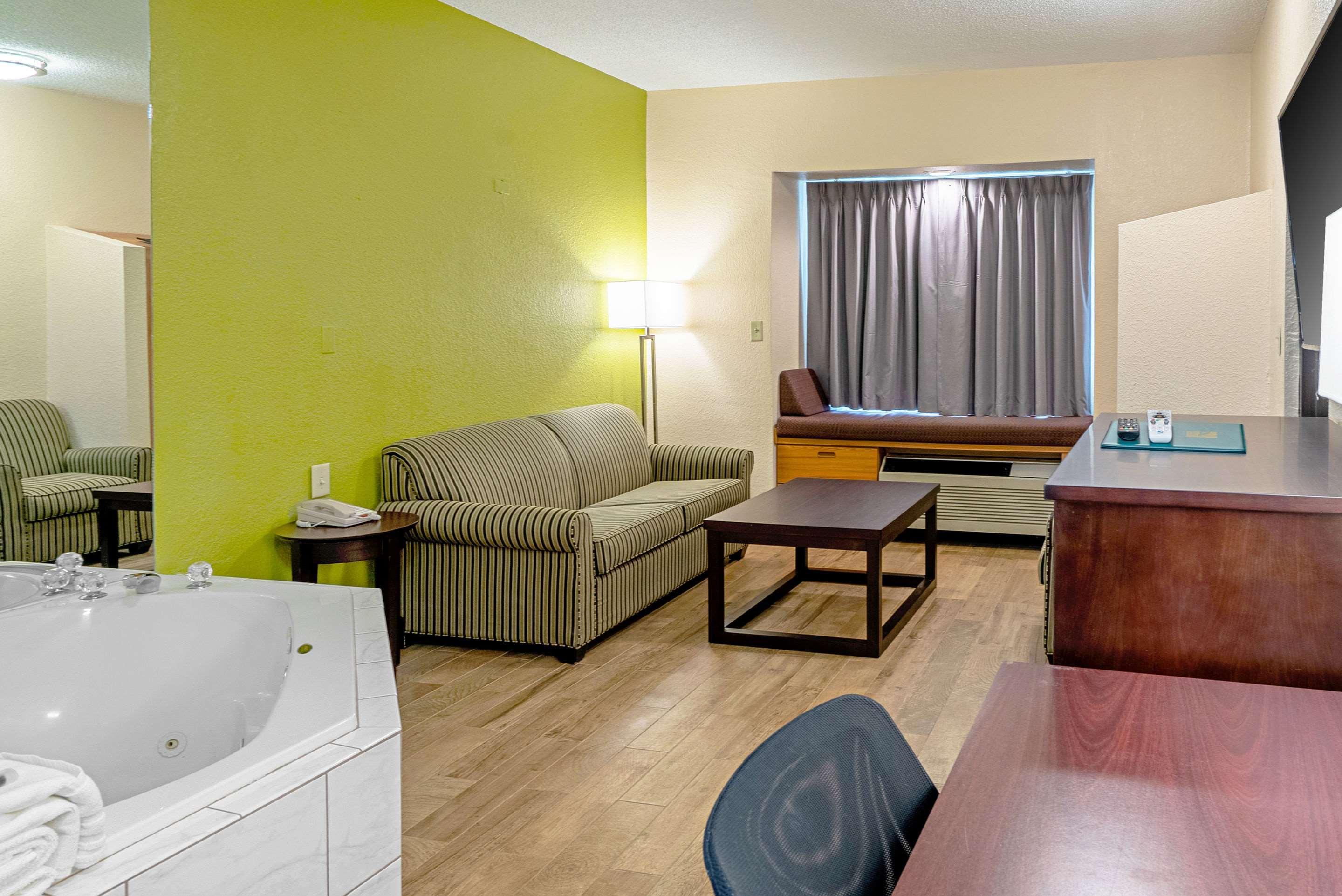 Quality Inn & Suites Robbinsville Εξωτερικό φωτογραφία