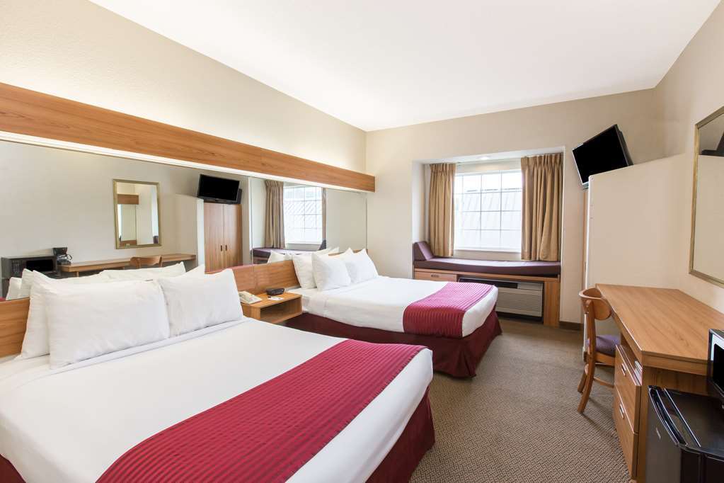 Quality Inn & Suites Robbinsville Δωμάτιο φωτογραφία