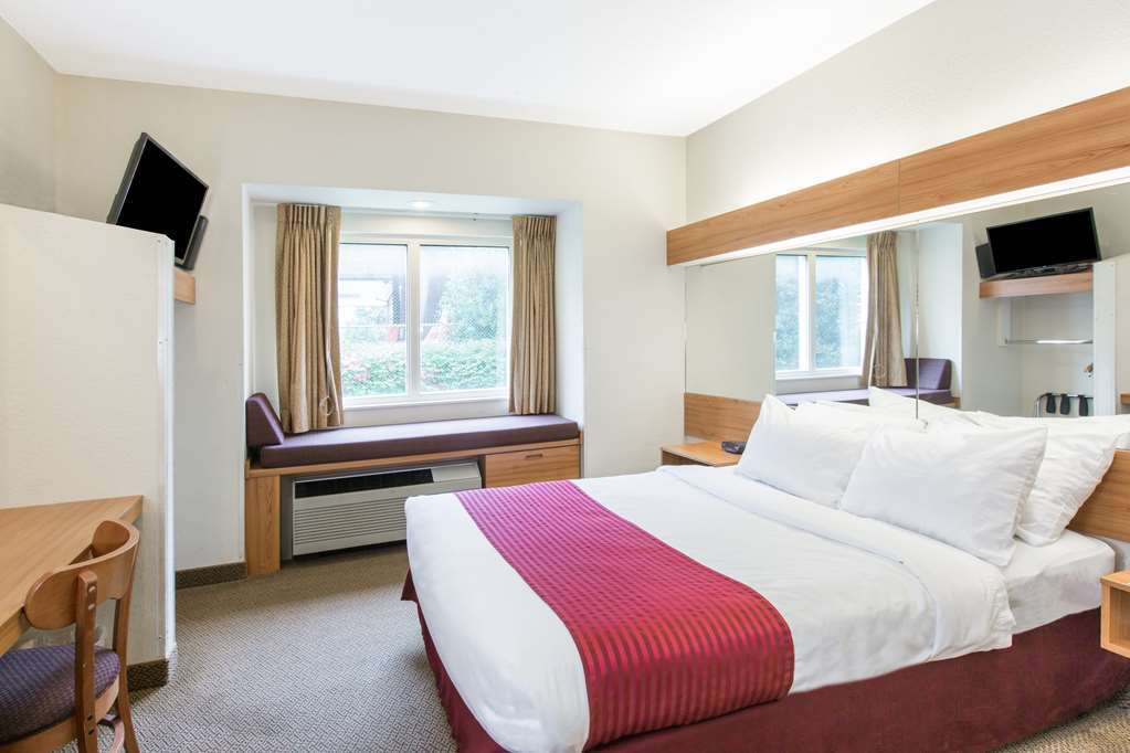 Quality Inn & Suites Robbinsville Δωμάτιο φωτογραφία